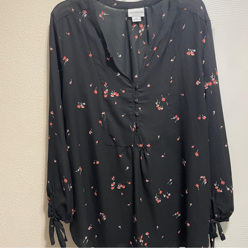 Black floral top